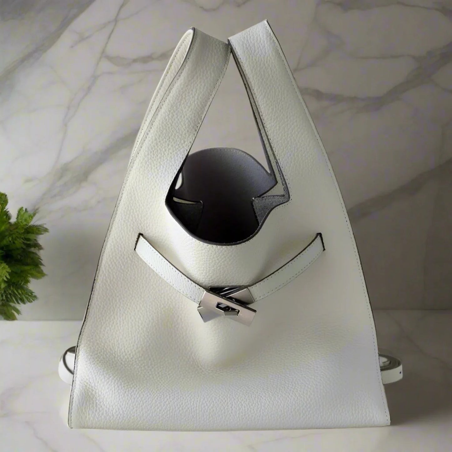 ARI bag classic curve underarm shoulder in fine leather