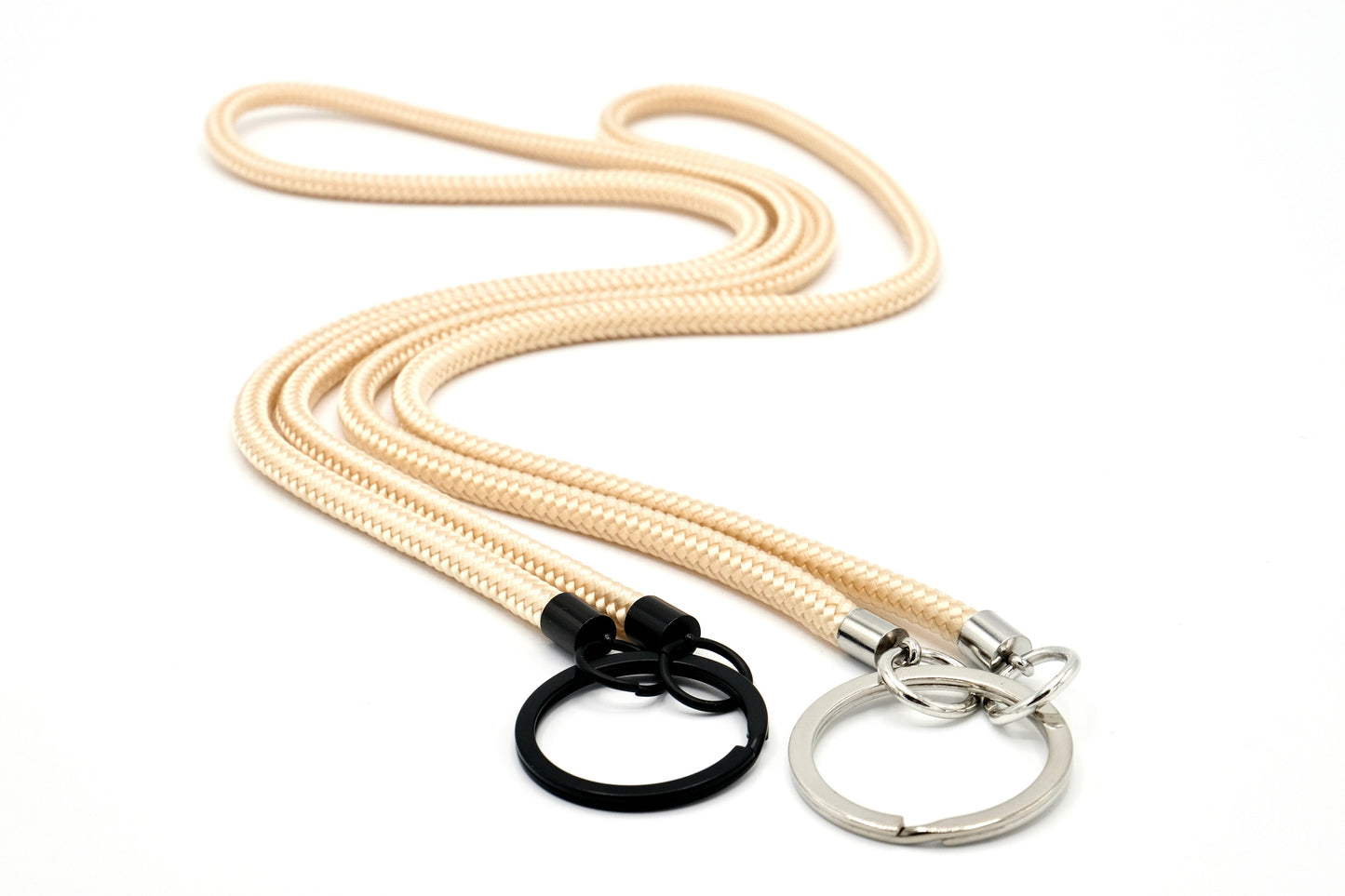 Breloc auriu deschis