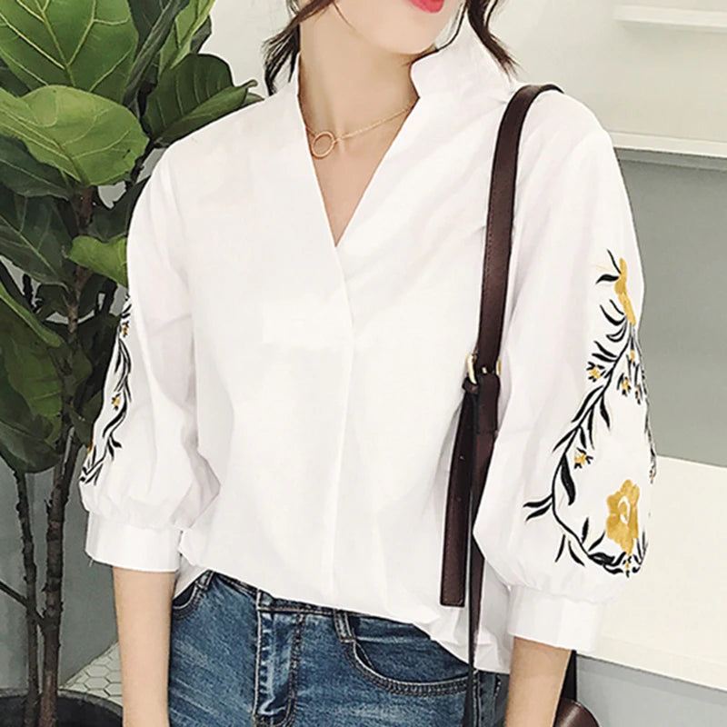 Women Embroidery Floral Casual Striped White Blouses and Shirts Female Three Quarter Sleeve Loose Tops Fashion V-Neck Blusas