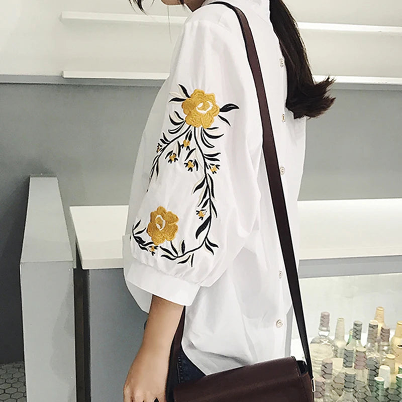 Women Embroidery Floral Casual Striped White Blouses and Shirts Female Three Quarter Sleeve Loose Tops Fashion V-Neck Blusas