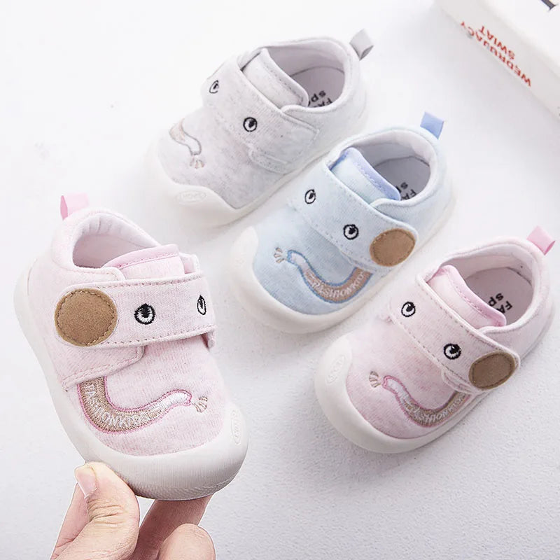 Frühling Herbst Baby Schuhe 2025 - Neugeborene Elefant Cartoon Erste Laufschuhe - Jungen Mädchen Rutschfest Weiche Sohle 0-1J