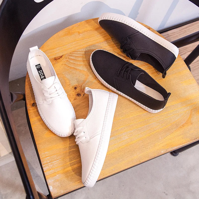 Women White Sneakers Solid Color Basic Style All Match Lady Shoes Flat Heel Soft Leather Lace Up Good Quality Girls Shoe Black
