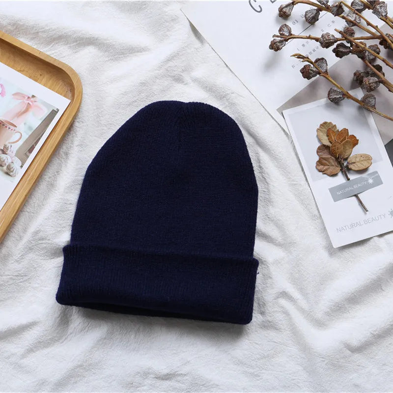 UrbanCap Skullie Warm - 25 Farben, Einheitsgröße, Elastisch