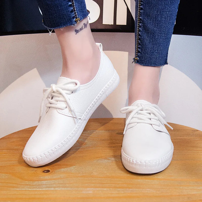 Women White Sneakers Solid Color Basic Style All Match Lady Shoes Flat Heel Soft Leather Lace Up Good Quality Girls Shoe Black