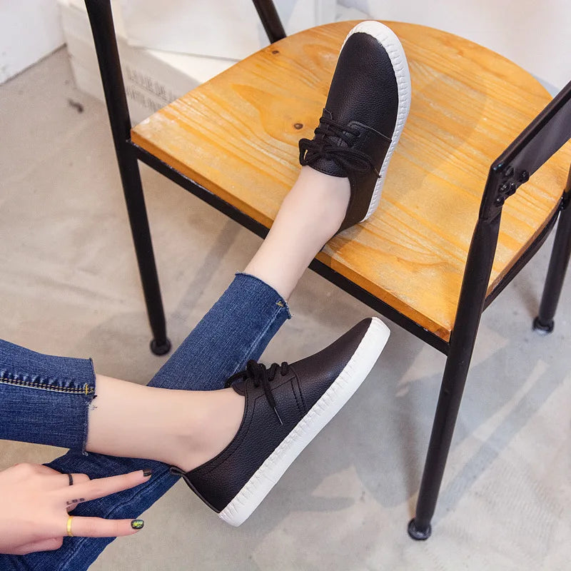 Women White Sneakers Solid Color Basic Style All Match Lady Shoes Flat Heel Soft Leather Lace Up Good Quality Girls Shoe Black