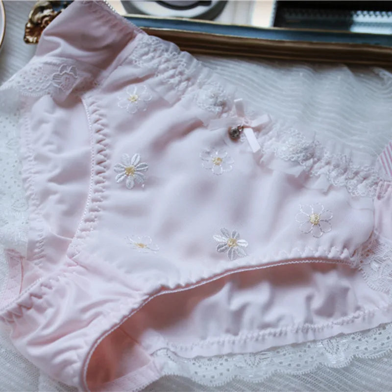 Flower Embroidery Milk Silk Panties Women elegant Lace Silky Smooth Seamless Female Underwear Cute Lovely Sweety Lingerie Breifs