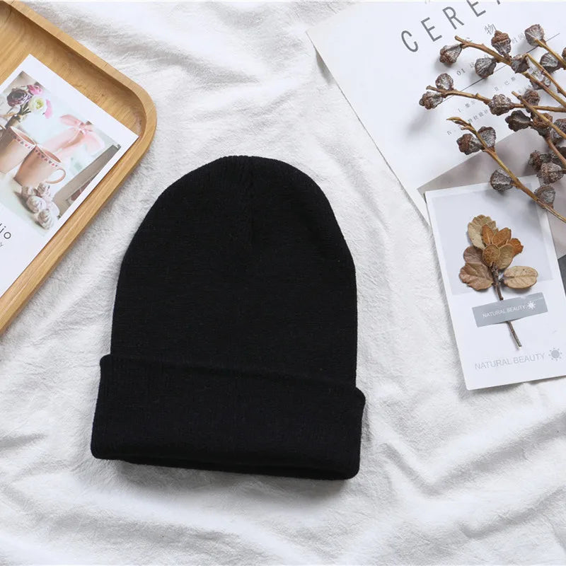 UrbanCap Skullie Warm - 25 Farben, Einheitsgröße, Elastisch