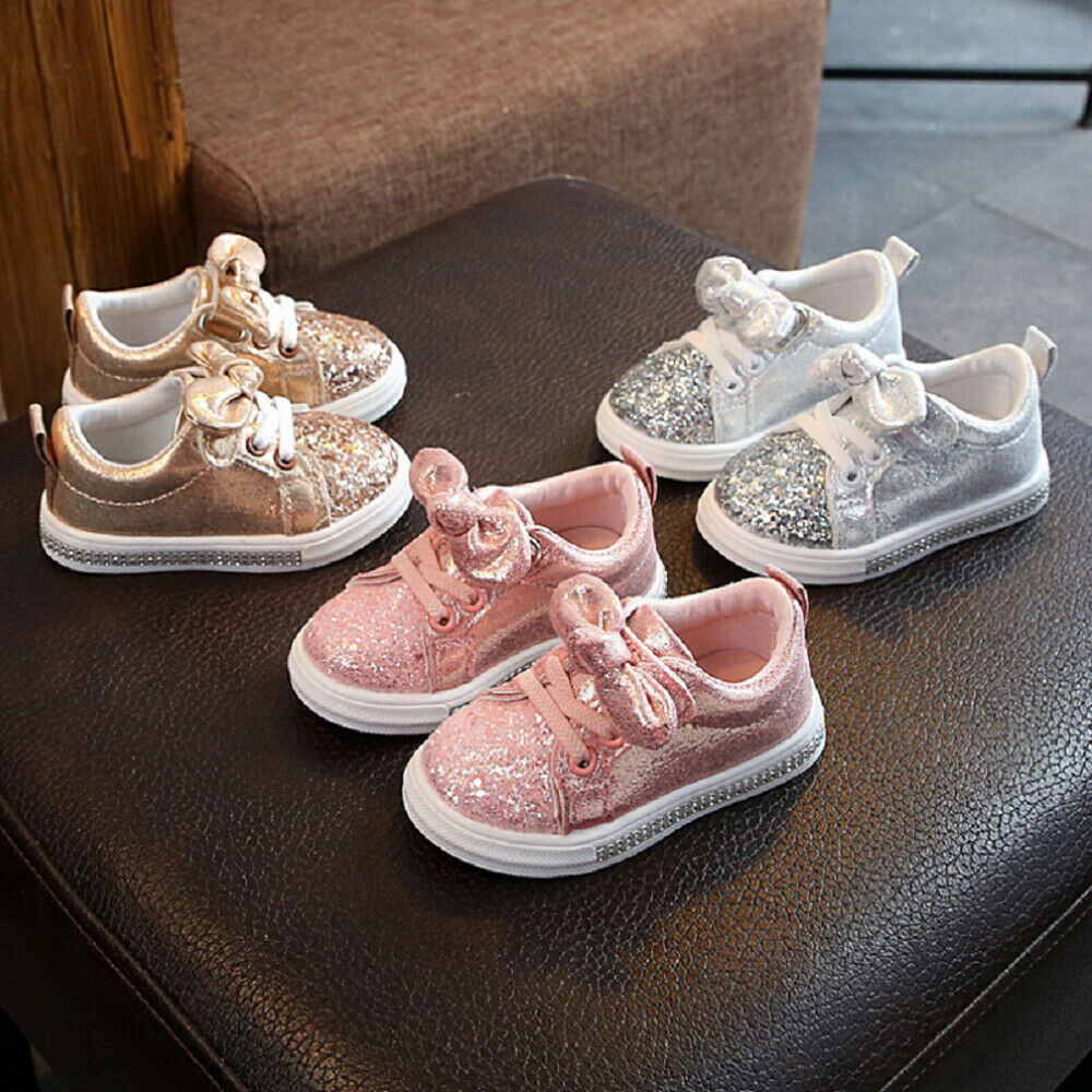 Lioraitiin Mädchen Sport Schuhe 2025 - Weiche Sohle Pailletten Casual Sneakers - Süße Schleife Glänzend Schuhe