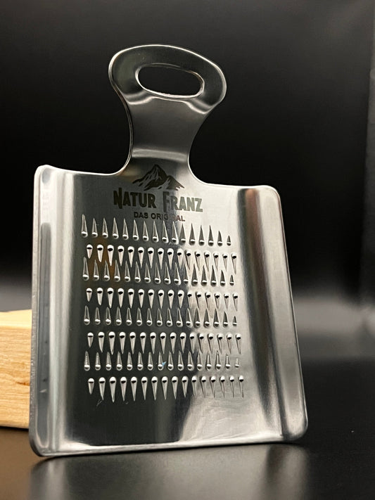 Die Reiberei. Set aus Reibe, Board und 4 Salzsteinen