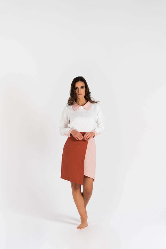 Linen Blouse - Elevate Your Style While You Work