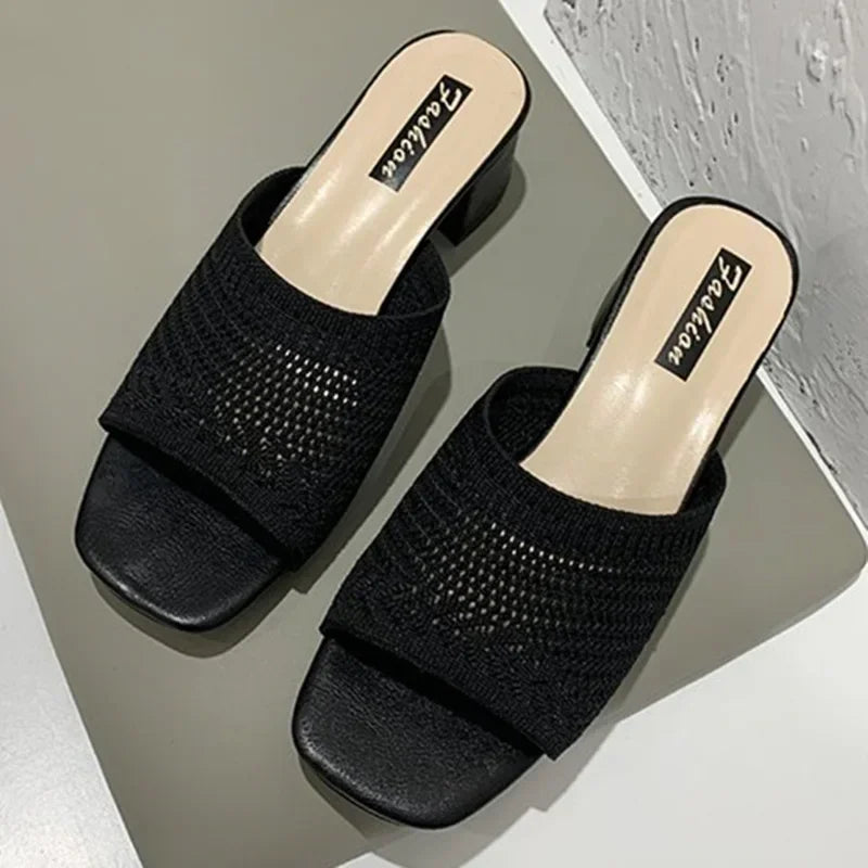 Women Slippers 2022 Summer Closed Toe Comfort Slippers Women Fashion Fly Weave Outdoor Sandals Women Medium Heel Slippers