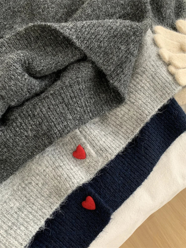 Cardigan din lână MOOIRUE APPAREL cu cataramă pentru umăr - Mărime normală, croială slim, material poliester, lână, spandex, nailon