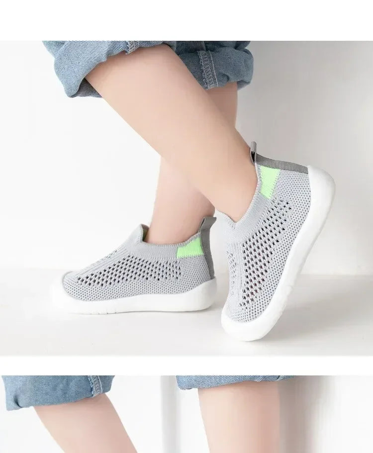 Bambino Mini Weiche Sohle - Rutschfest Größe 18-24