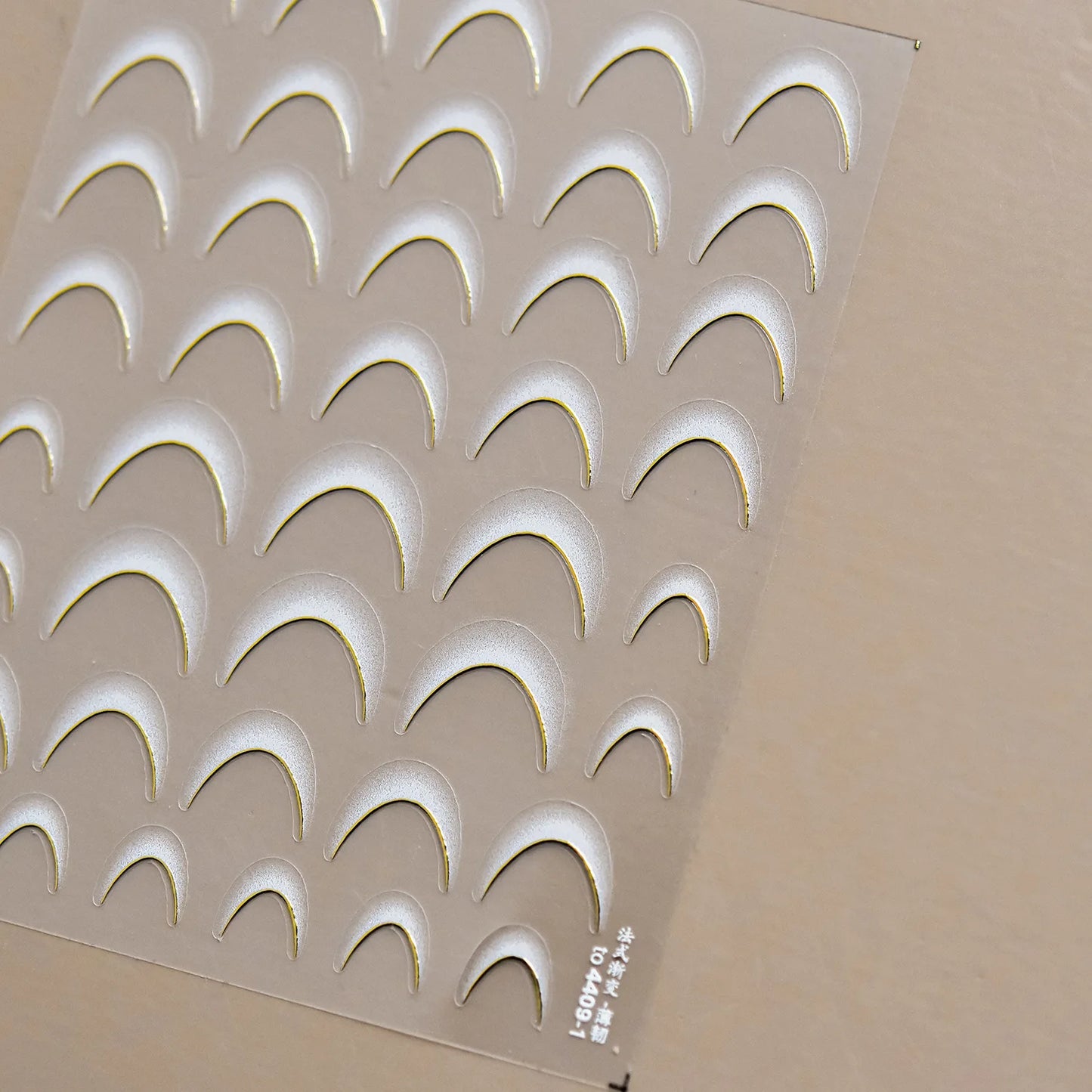 Autocolante pentru unghii RhstoeChoice 5D cu margine aurie - inimă, lună, stea