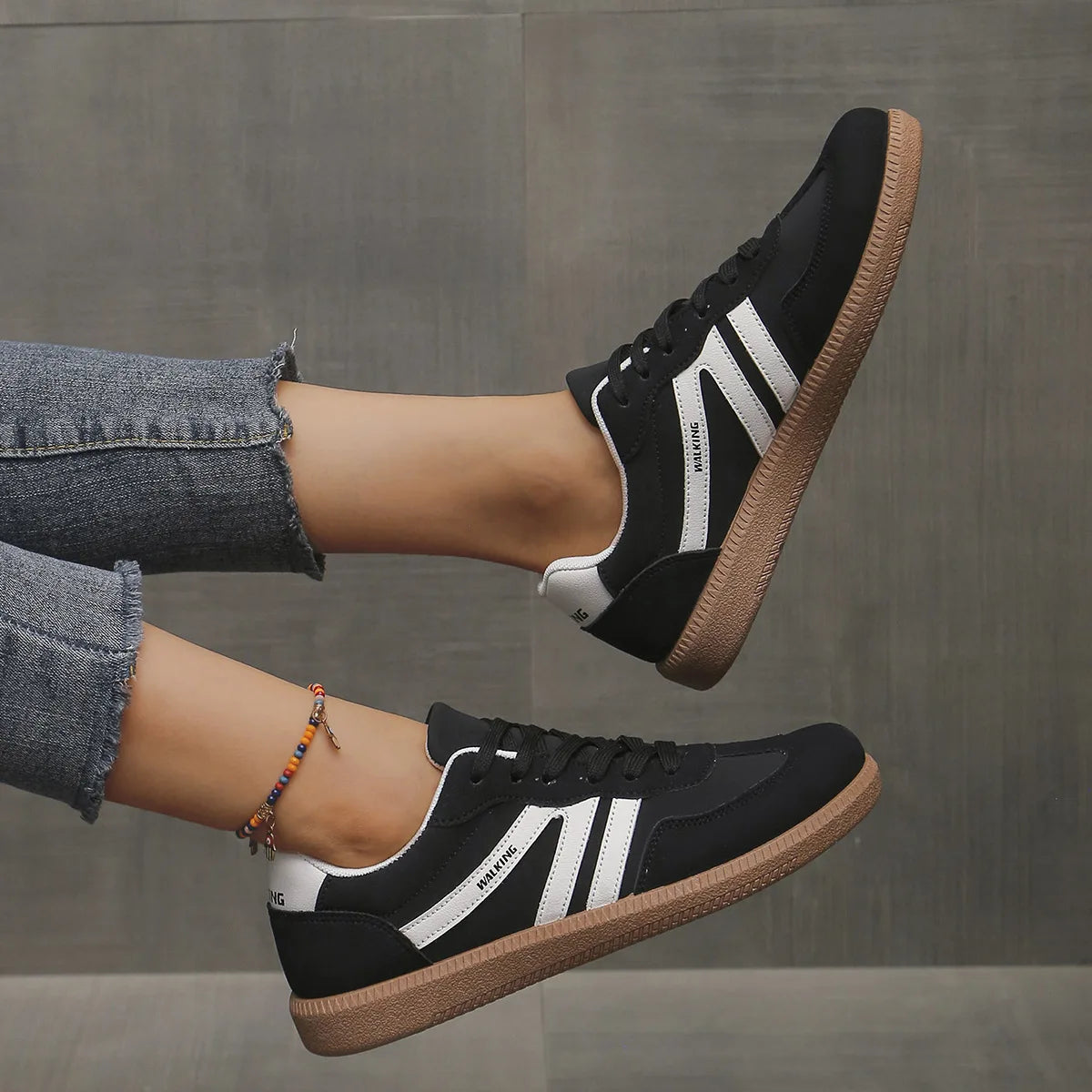 Women Sneakers 2025 Spring New Luxury Flat Loafers Comfortable Slip on Soft Female Sneakers Lightweight Outdoor Shoes for Women