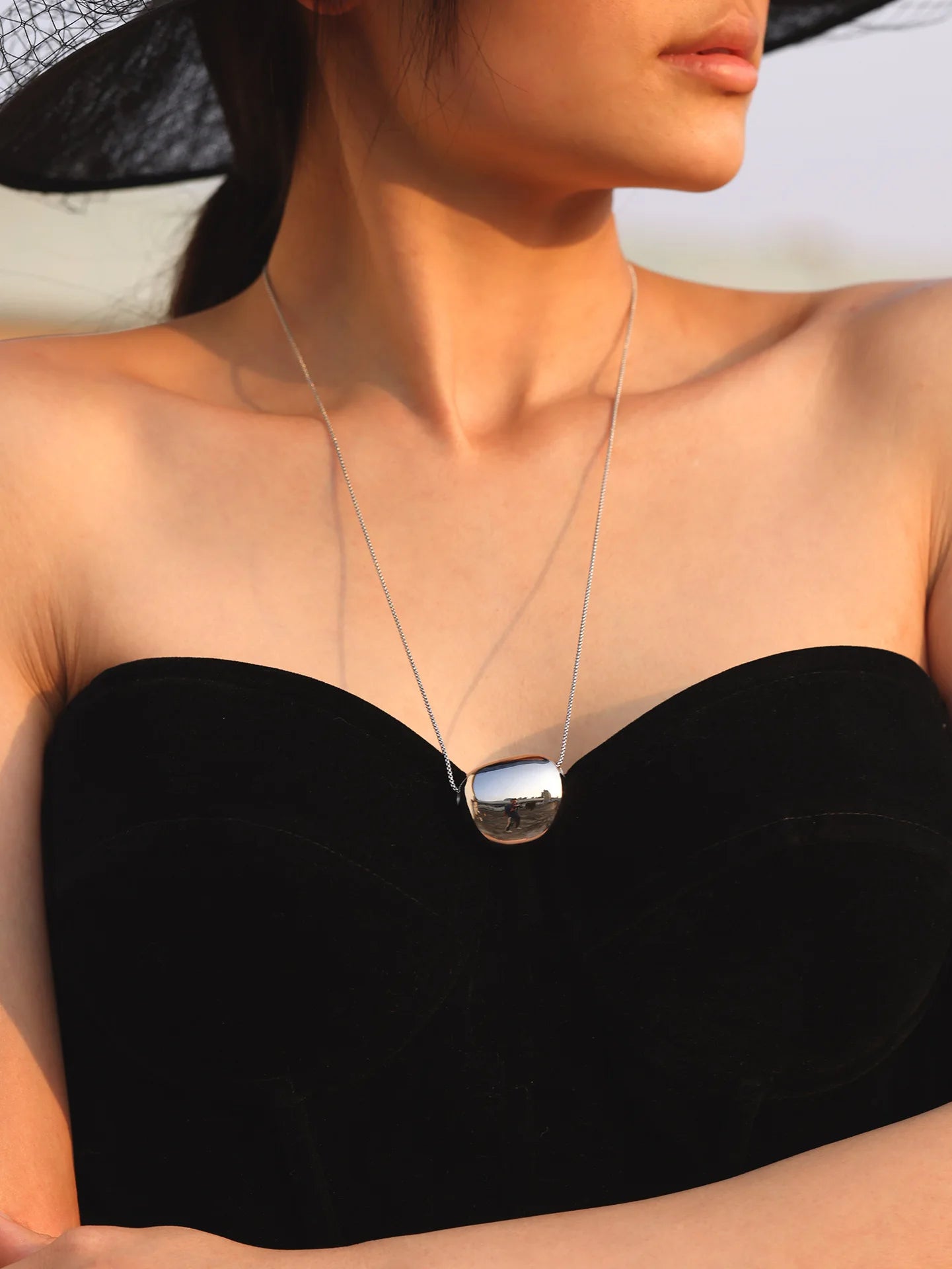 Gold Color Silver Oval Pendant Necklace For Women High Quality 18K Long Stainless Steel Necklace Ladies Fashion Jewelry Gift