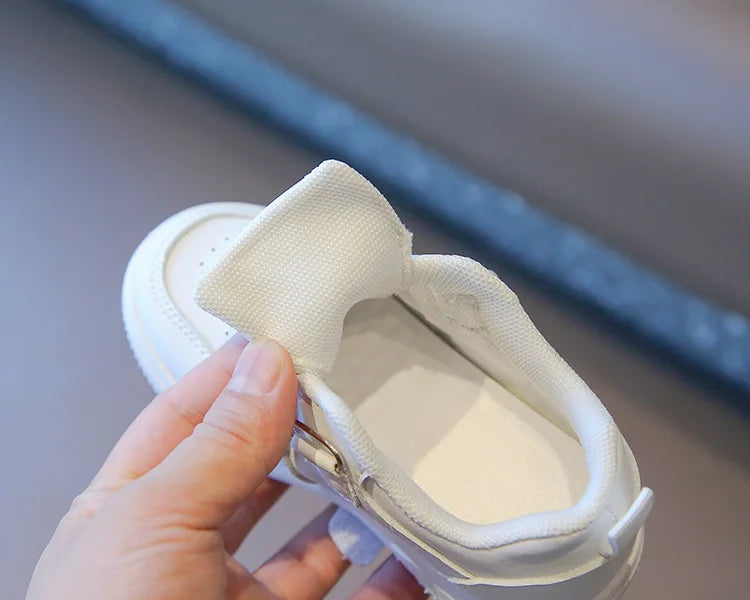 Baby Kind Frühling Herbst 2025 - Neu Kleine Weiße Schuhe Tenis Sneakers - Kinder Weiche Sohle Anti Rutsch Kleinkind Casual Sport