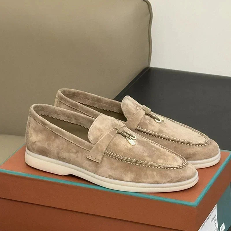 Classic british style loafers – flat fringe shoes with metal buckle