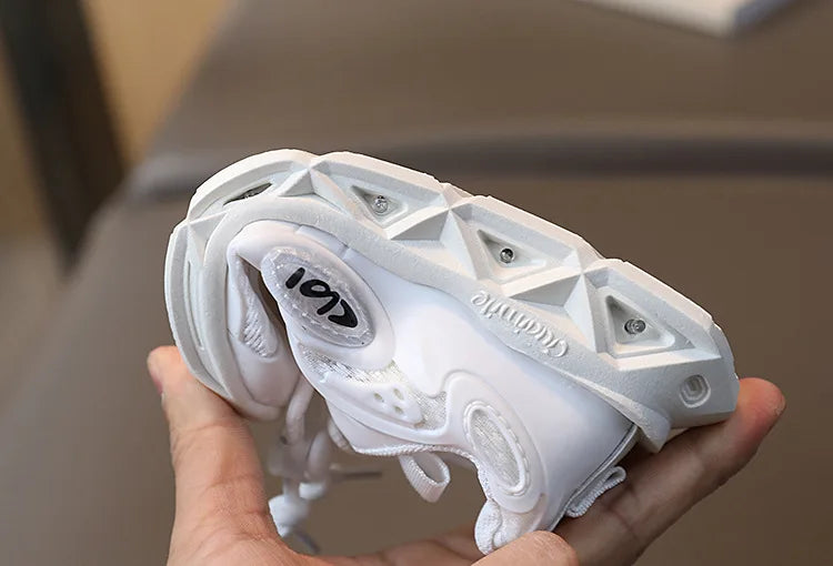 Baby Schuhe 2025 - Frühling Herbst Leuchtende Sneaker - Jungen Mädchen LED Schuhe Weiche Sohle 7-13J