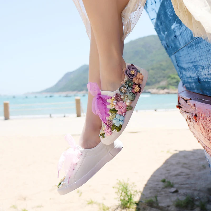 Sneakers Women 2024 Women Fashion Flowers Canvas Shoes Casual Flat Shoes Women Loafers Mujer Vulcanizar Los Zapatos size 35-44