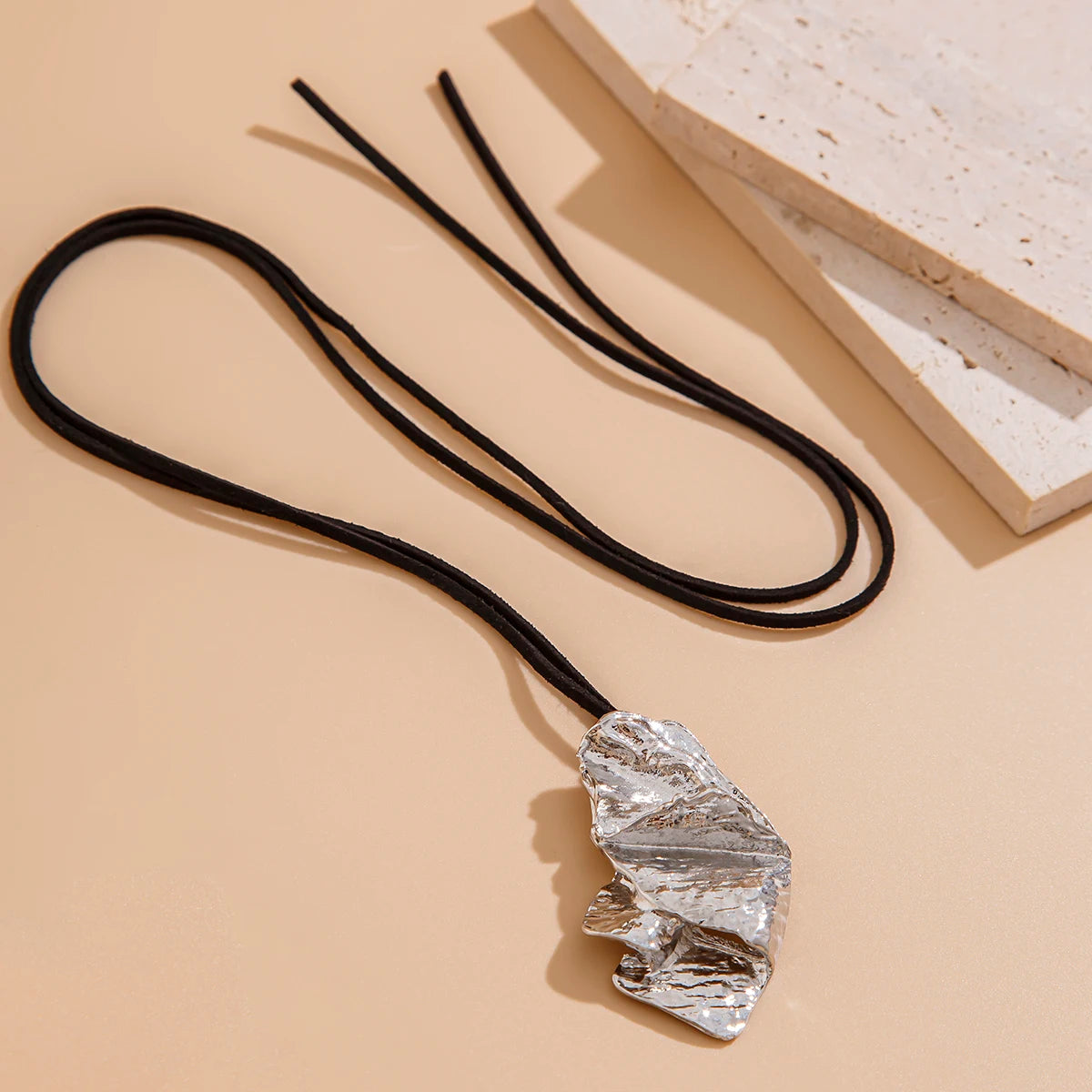 Salircon Irregular Pleated Metal Pendant Necklace for Women Charm Classic Black Velvet Rope Chain Necklace Female Party Jewelry