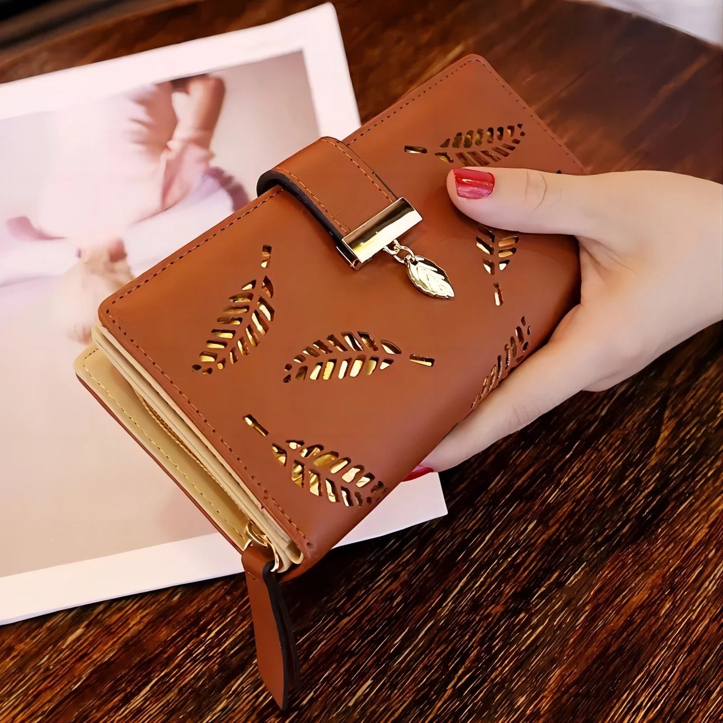 Luxus Frauen Geldbörse Leder Portemonnaie Kurz Reißverschluss Clutch Tasche Klein Ausgehöhlt Blätter Design Mode Marke Geldbörsen