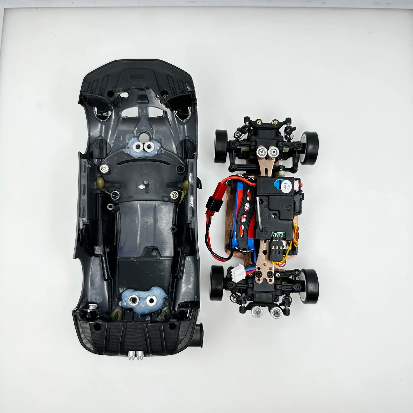 RC Car 1/28 WLtoys K969 2.4G Remote Control AWD Offroad Race Car 30KM/H Drifting Toys with ABS Plastic car shell