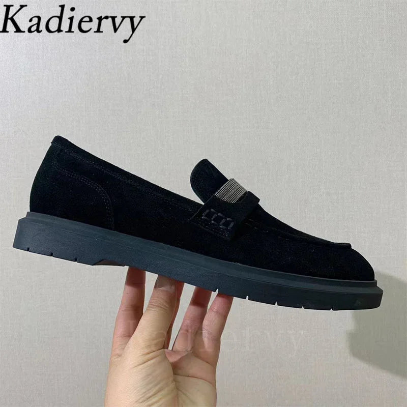 Luxus Damen Flache Schuhe 2025 - Wildleder Kette Perlen Runde Zehen - Slip-On Loafer Komfort Walking Schuhe