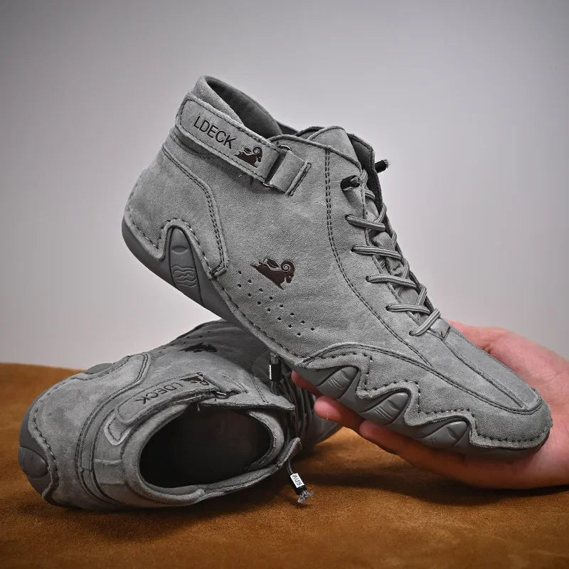 Sneakers Men Casual Shoes Man High Top Sneakers Winter Warm Designer Fashion Loafers Lace Up Shoes Men Boots 2024