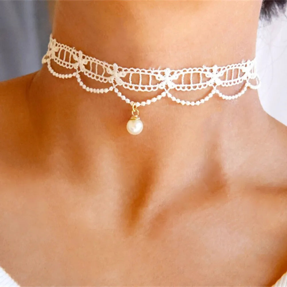 Vintage Fashion Black Lace Heart-Shape Artificial Pearl Pendant Necklace Female Women elegant Simple Choker Ladies Party Jewelry