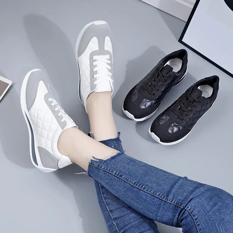 New Women's 2024 Casual Walking Shoes Summer Flat Lace-up Leather High Quality Sneakers Fashion Flat Loafers Women's Sneakers