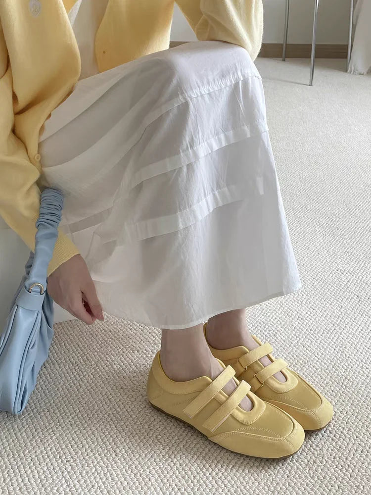 Women Flats Sneakers Designer Casual Shoes Running Sport Shoes 2025 Fashion New Brand Walking Comfort Spring Mujer De Zapatillas
