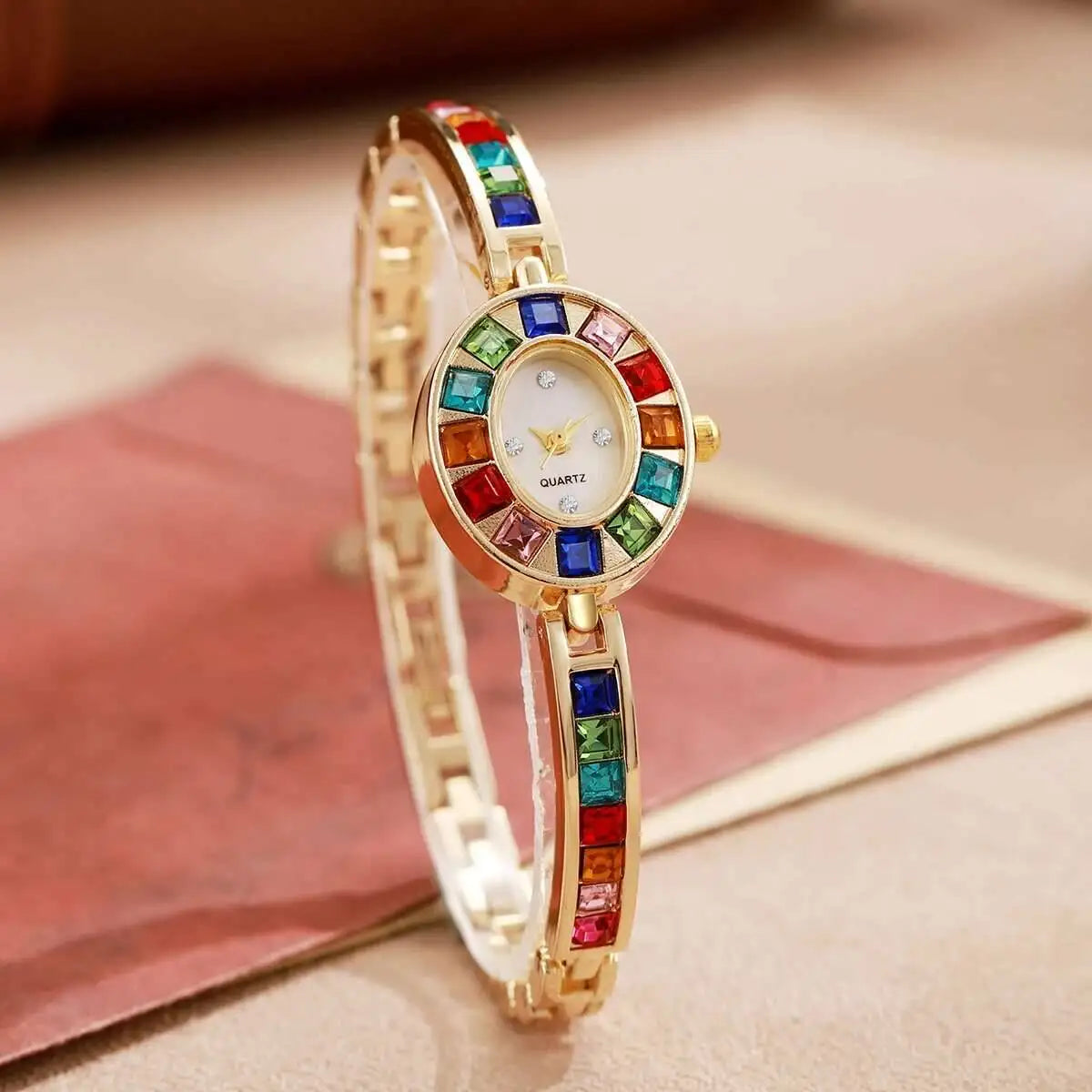 Damen-Uhr 2025: Luxury-Rhinestone Fashion-Bracelet - Girls Clock Collection