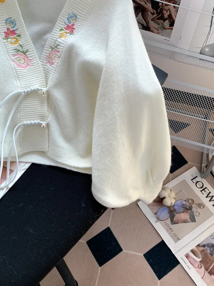 Cardigan BONNTEECN cu decolteu în V și broderie - Lungime scurtă 10-40 cm, Greutate material 120-220 g