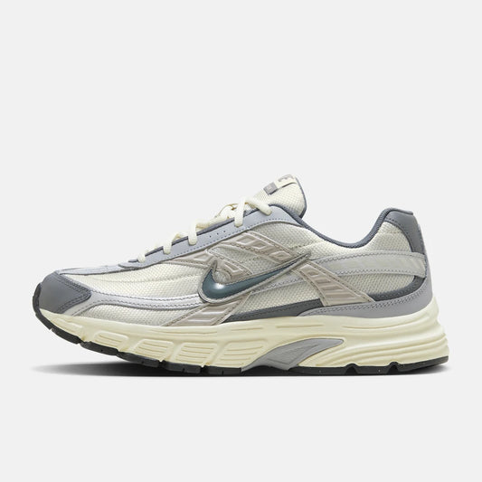 Nike Initiator HQ1179-001 Alltagssneaker - Größe Standard, EVA-Einlegesohle, Gummi-Außensohle