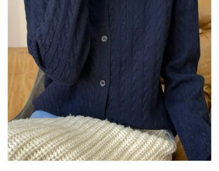 CN Fujian Zweiteiliger Strickcardigan - Größe L Polyester Knopf