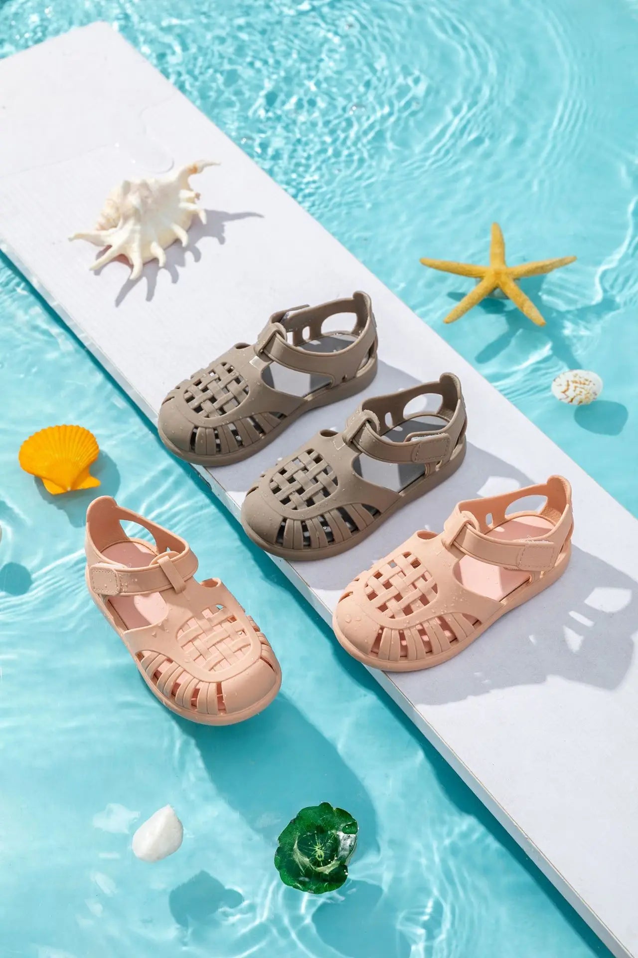Hochwertige Kinder Strand Schuhe Meer Sommer 2025 - Mädchen Sandalen Baby Weich Rutschfest - Prinzessin Jelly Schuhe Jungen Römische Flip-Flops