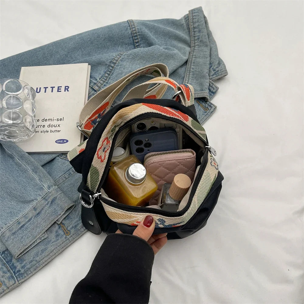 Fashion Crossbody Bags For Women Oxford Cloth Pillow Shell Shoulder Bag Large Capacity Travelling Casual Street Small Fabric Bag