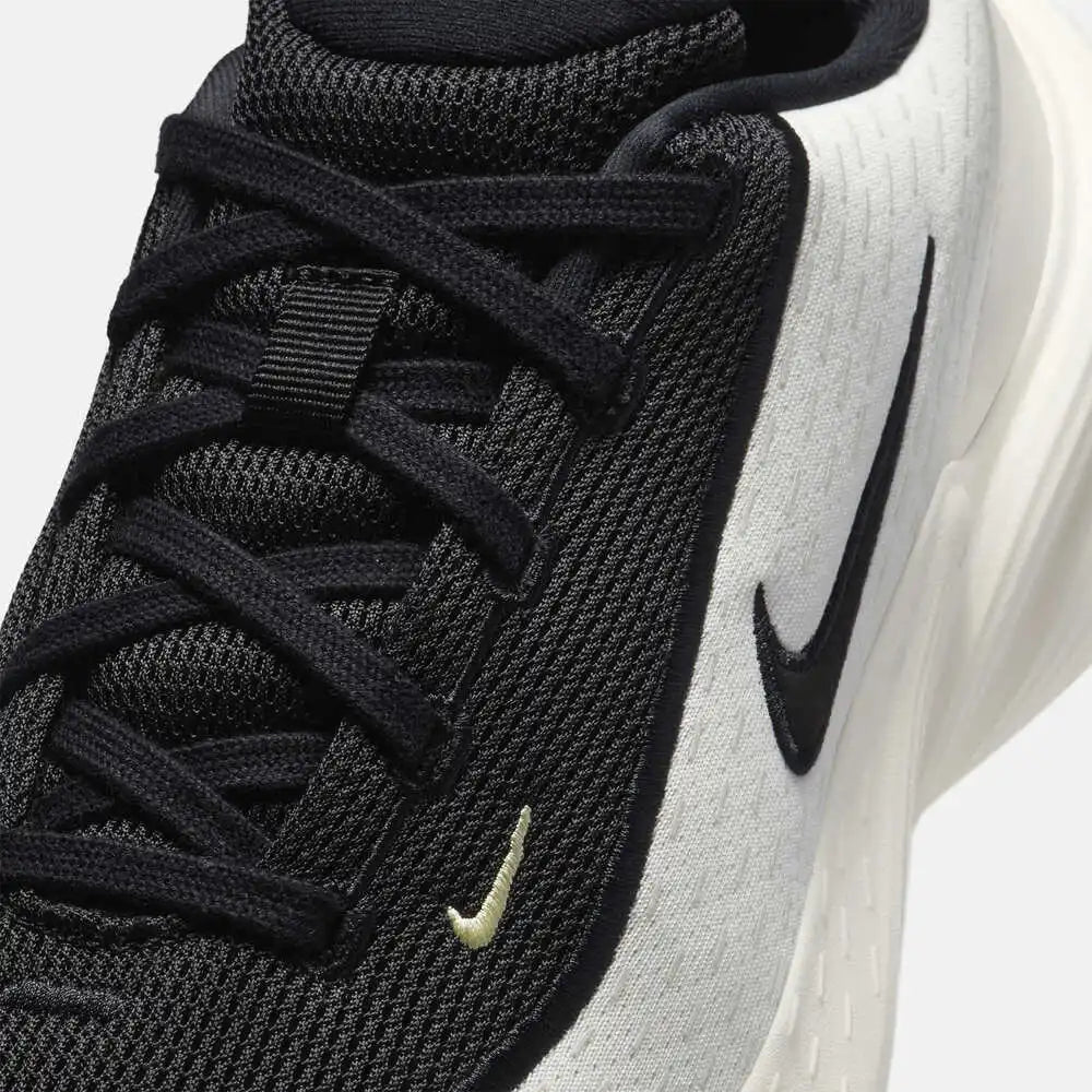 Nike IB2766-100 Uplift SC - Obermaterial Polyester, Innensohle EVA, Außensohle Gummi