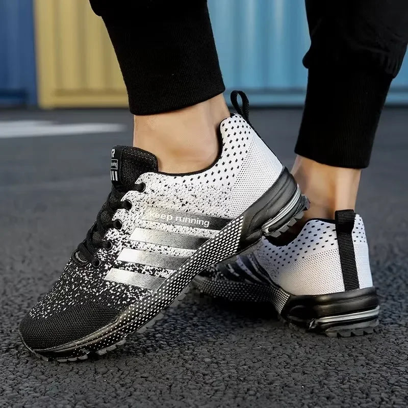 Herren-Street-Sneaker 2025: ZUUBAN MĂ€nner Explosive Street Eye Catching Design Board Schuhe mit Einzigartig Farb Matching Atmungsaktiv Komfortabel Anti Slip Walking Schuhe Kollektion