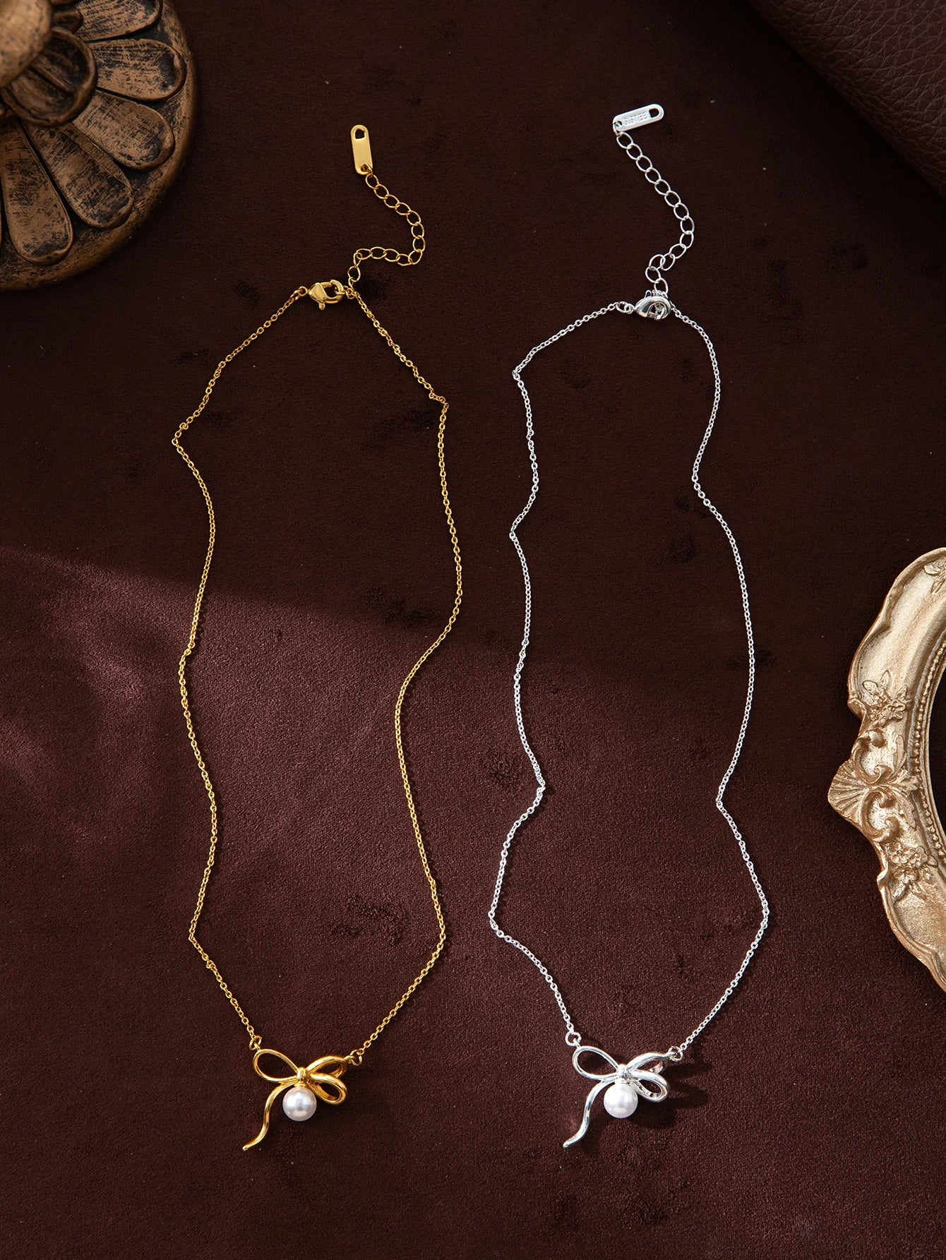 Fashionable and minimalist pearl bow tie pendant necklace,copper,electroplated 18K gold color protection, Valentine's Day gift