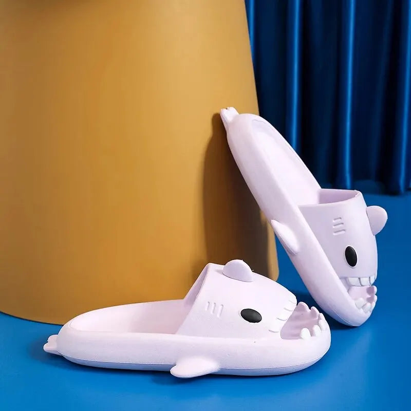 Niedlich Hai Hausschuhe Plattform Frauen Männer Innen Badezimmer Cloud Slides Paare Sommer Weich Eva Weiblich Männlich Strand Flip Flops