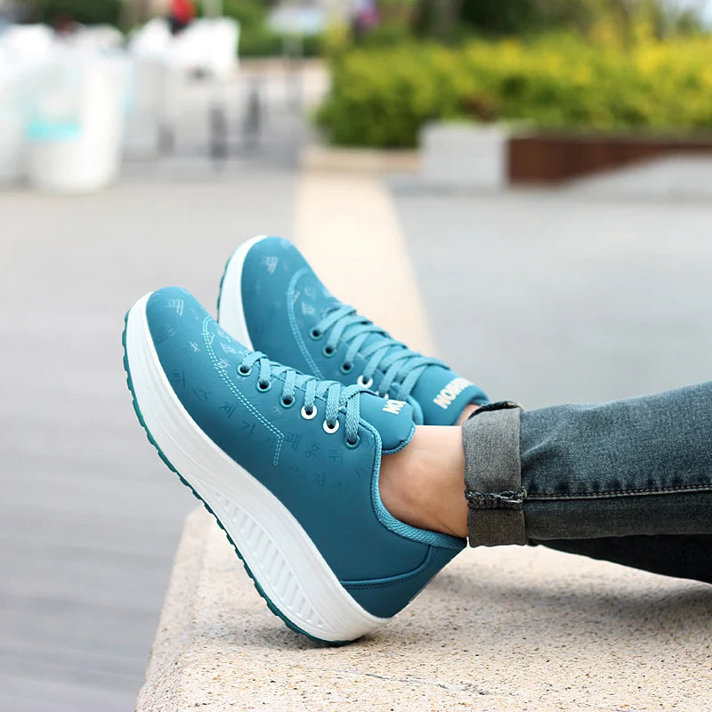 Walking Shoes Women Sneakers Fashion Platform Shake Shoes Thick Bottom Wedges Women Chunky Shoes