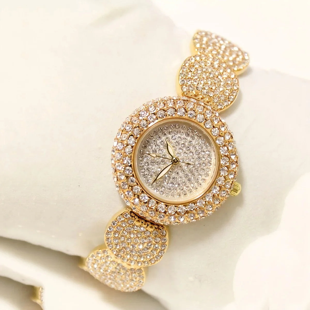 Damen-Luxus-Uhr 2025: Strass-Quarz Armbanduhr - Glamour Collection