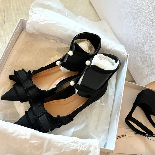 Spitze Zehen Perlen Schnalle Sandalen 2025 - Knöchel Riemen Schleife Dekor Kätzchen Absätze - Mode Designer Sommer Elegant Kleid Party Schuhe