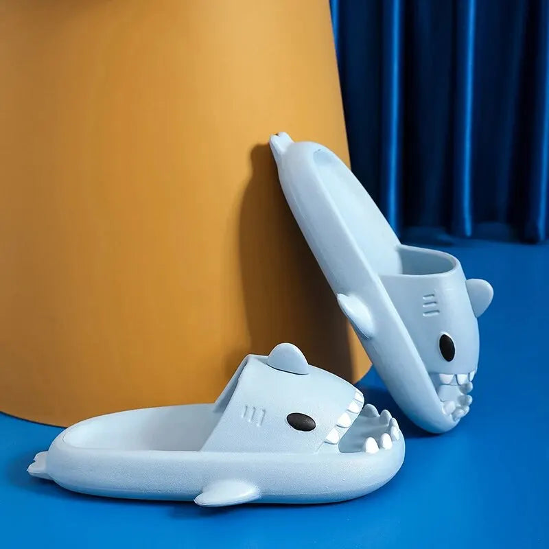Niedlich Hai Hausschuhe Plattform Frauen Männer Innen Badezimmer Cloud Slides Paare Sommer Weich Eva Weiblich Männlich Strand Flip Flops