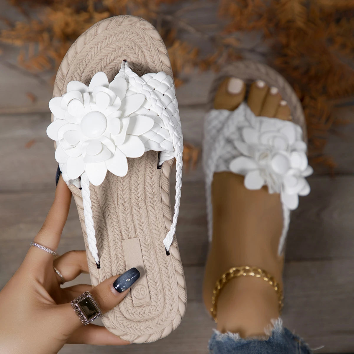Summer Floral Braided Flat Slippers Classics Solid PU Leather Women Non Slip Flip Flops Soft Comfortable Beach Sandals Femme