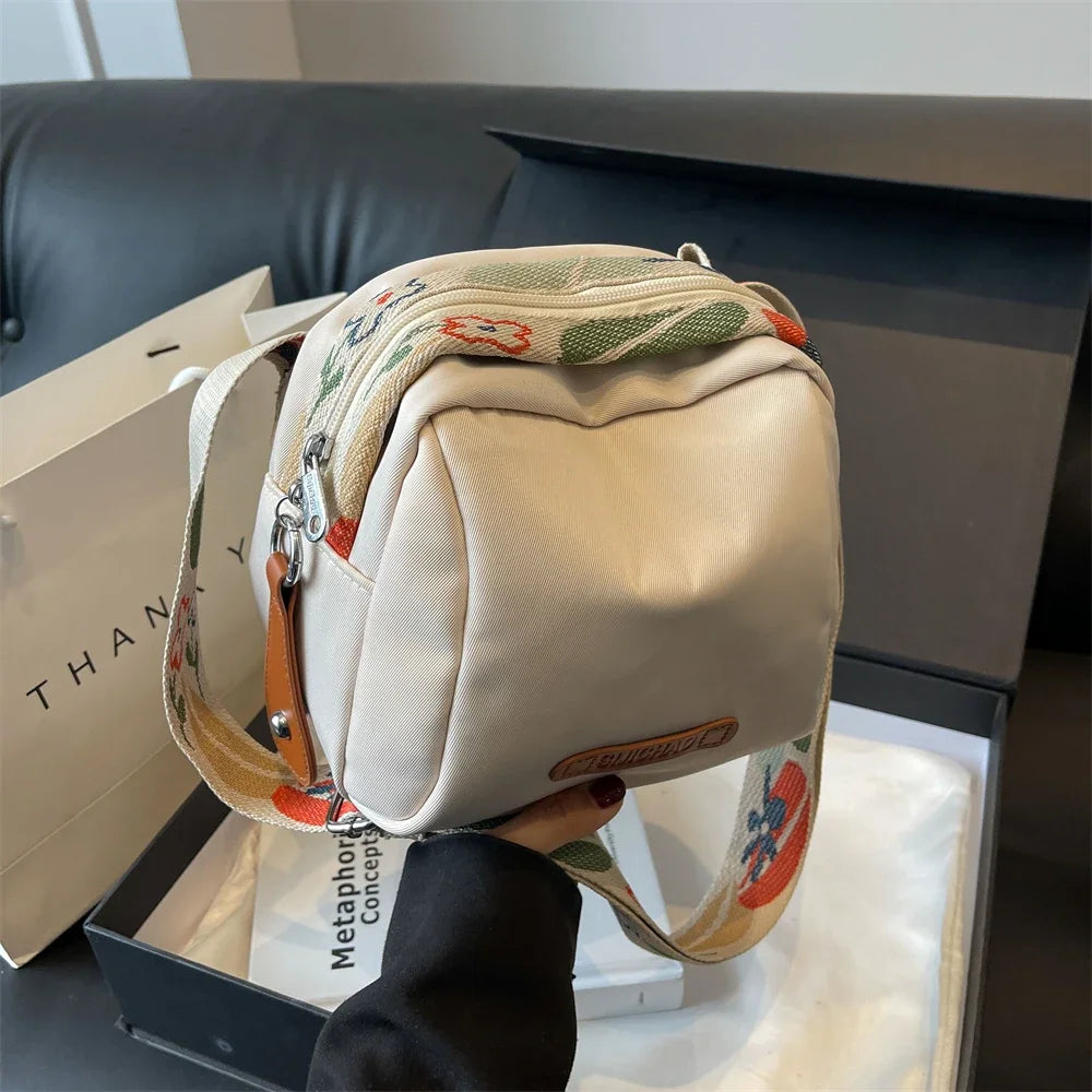 Fashion Crossbody Bags For Women Oxford Cloth Pillow Shell Shoulder Bag Large Capacity Travelling Casual Street Small Fabric Bag