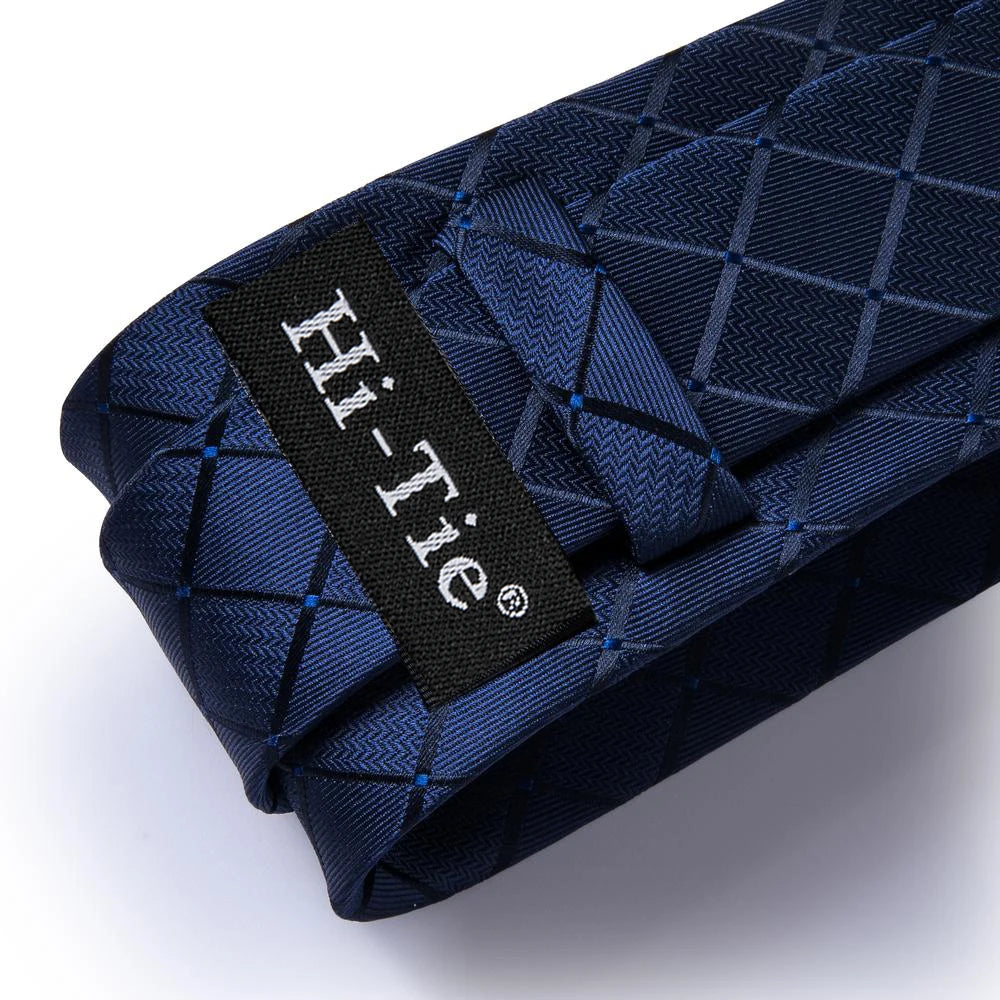 Navy Blue Plaid Silk Wedding Tie For Men Handky Cufflink Gift Mens Necktie Fashion Designer Business Party Dropshiping Hi-Tie