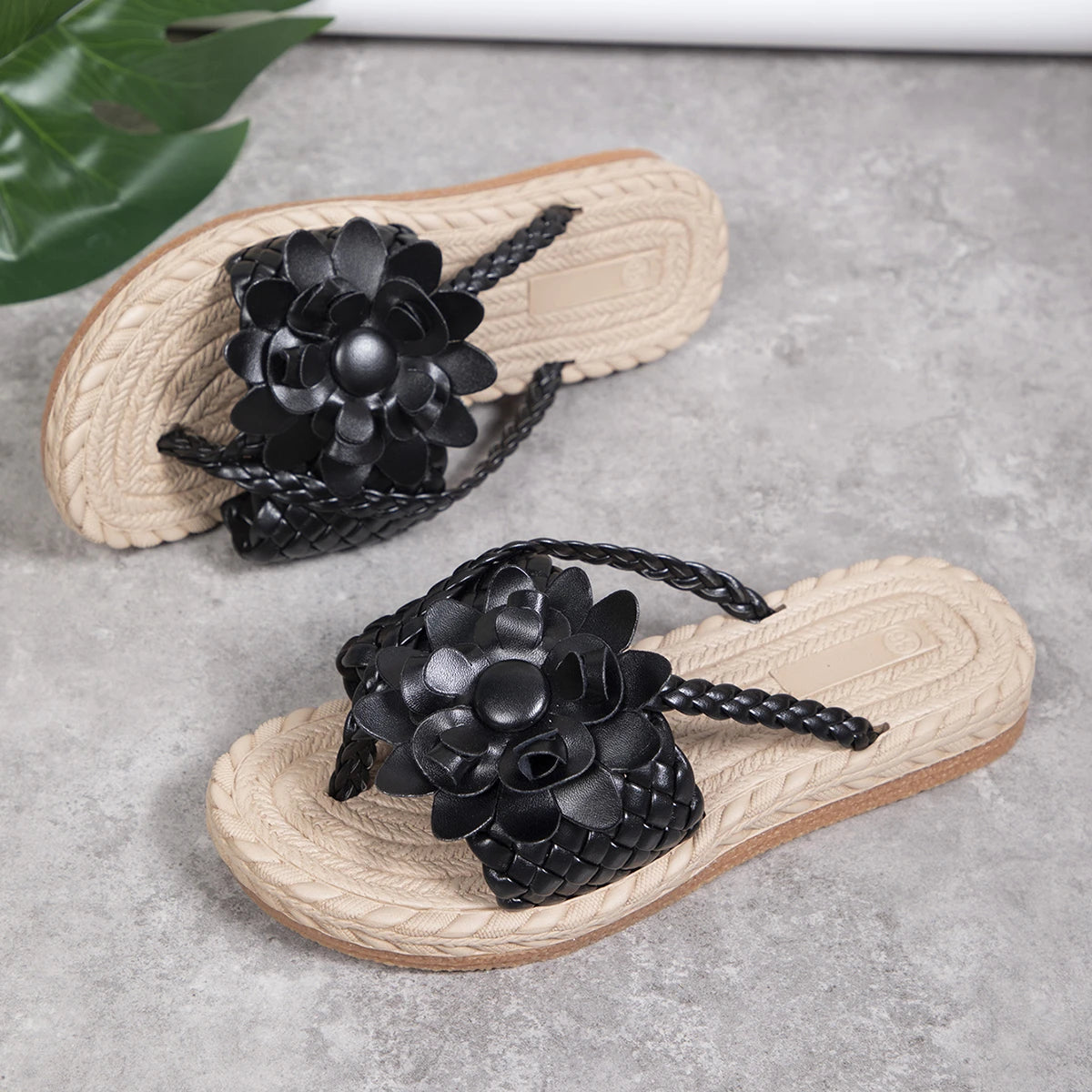 Summer Floral Braided Flat Slippers Classics Solid PU Leather Women Non Slip Flip Flops Soft Comfortable Beach Sandals Femme